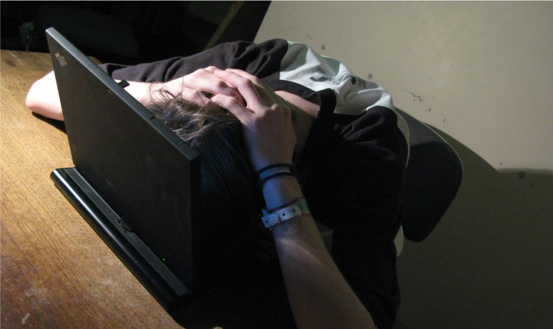 laptop_frustrated